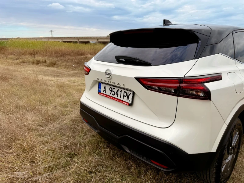 Nissan Qashqai, снимка 4 - Автомобили и джипове - 52598007