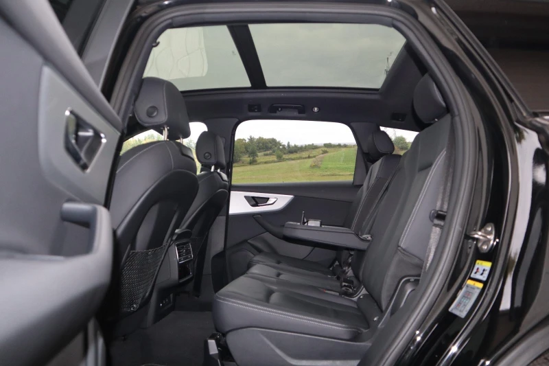 Audi Q7 50* TDI* 6+ 1* S-LINE* HEAD-UP* PANO* 360CAM* DIST, снимка 11 - Автомобили и джипове - 52746546