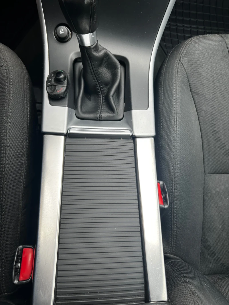 Volvo XC60, снимка 2 - Автомобили и джипове - 53391151