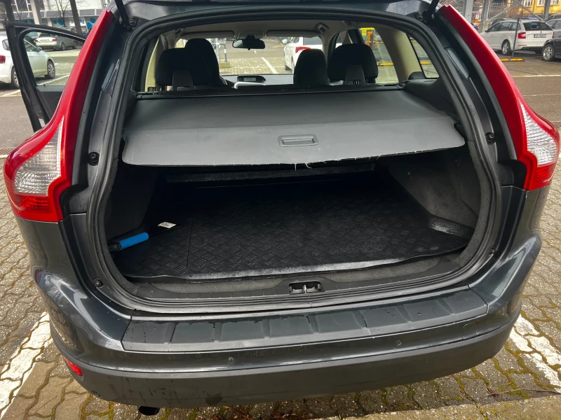 Volvo XC60, снимка 11 - Автомобили и джипове - 53391151