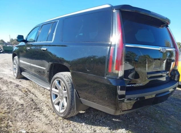 Cadillac Escalade, снимка 3 - Автомобили и джипове - 48724399