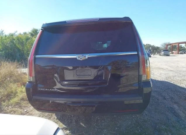 Cadillac Escalade, снимка 6 - Автомобили и джипове - 48724399