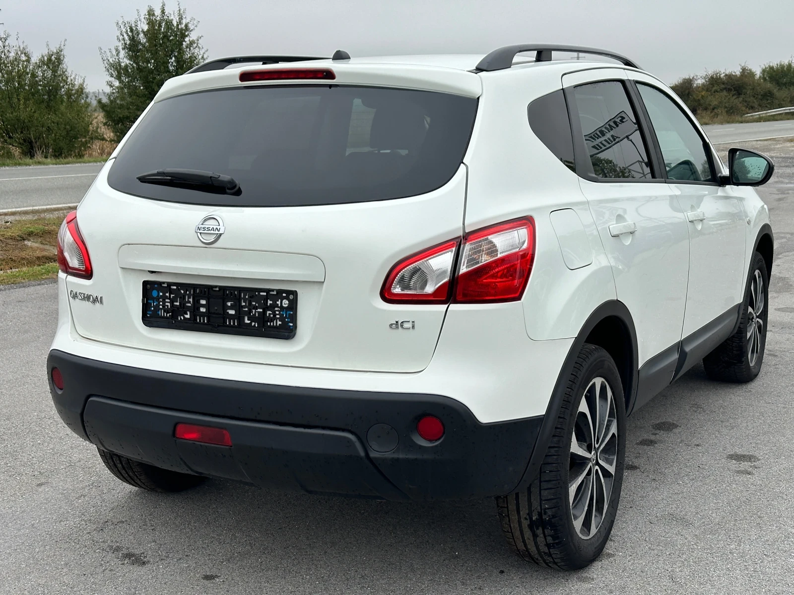 Nissan Qashqai 1.6 DCI 4x4 - изображение 5