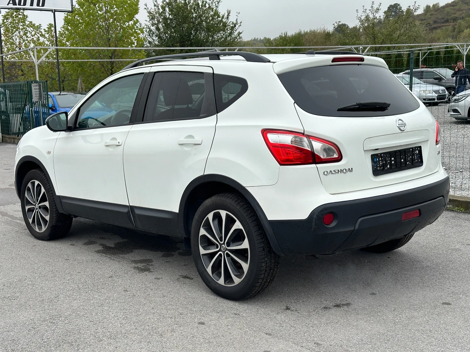 Nissan Qashqai 1.6 DCI 4x4 - изображение 4