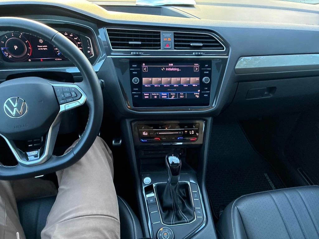 VW Tiguan * COMFORTLINE R LINE BLACK EDITION * CARFAX * БЕЗ  - изображение 7