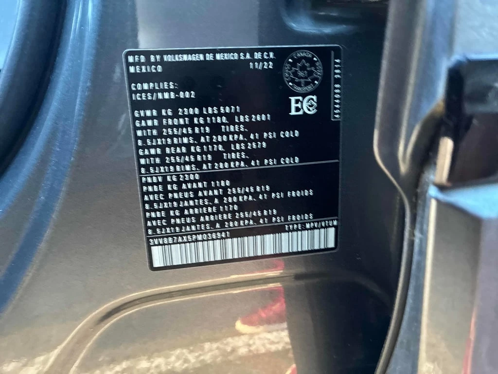 VW Tiguan * COMFORTLINE R LINE BLACK EDITION * CARFAX * БЕЗ  - изображение 10