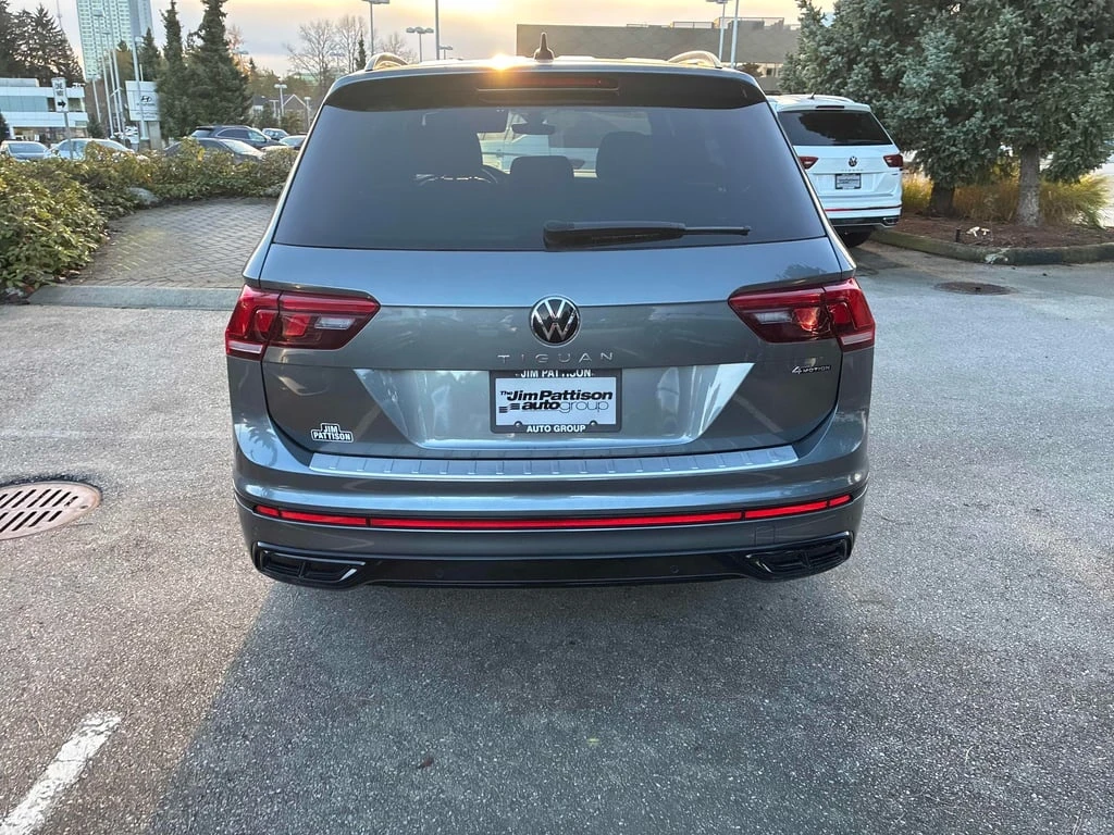 VW Tiguan * COMFORTLINE R LINE BLACK EDITION * CARFAX * БЕЗ  - изображение 4