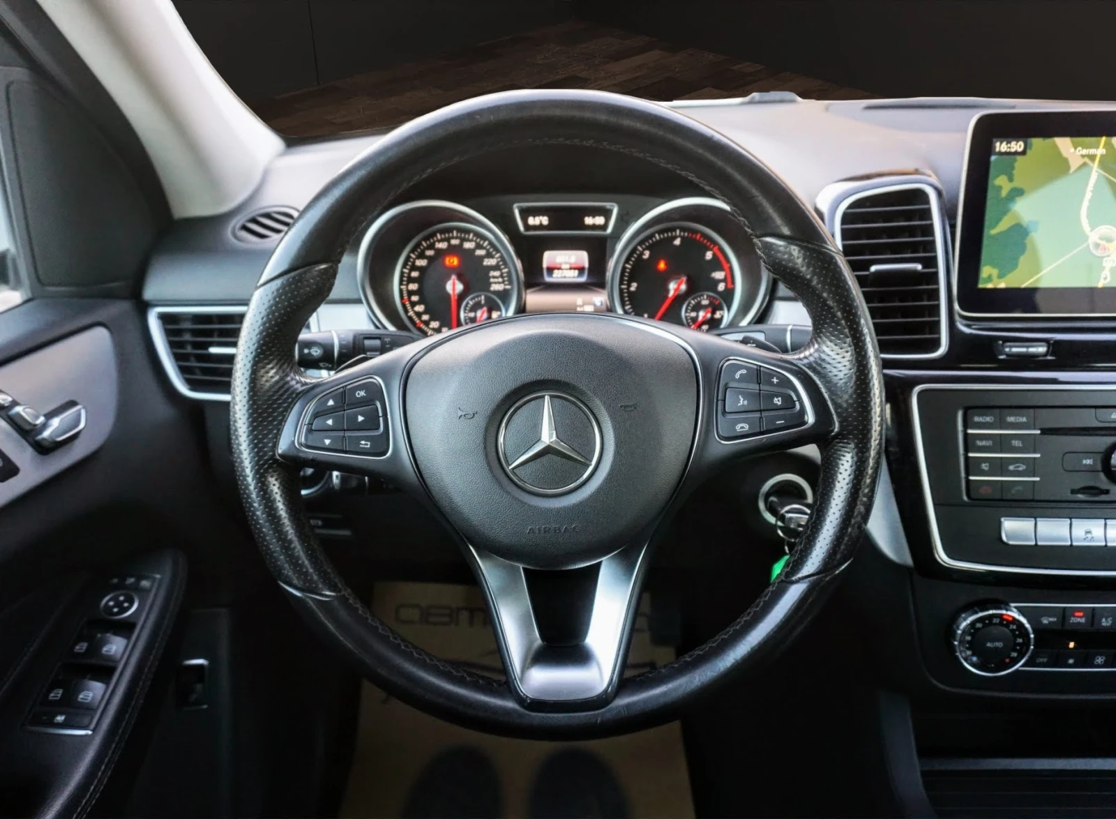 Mercedes-Benz GLE 250 D SPORT 4MATIC AUTO - изображение 8