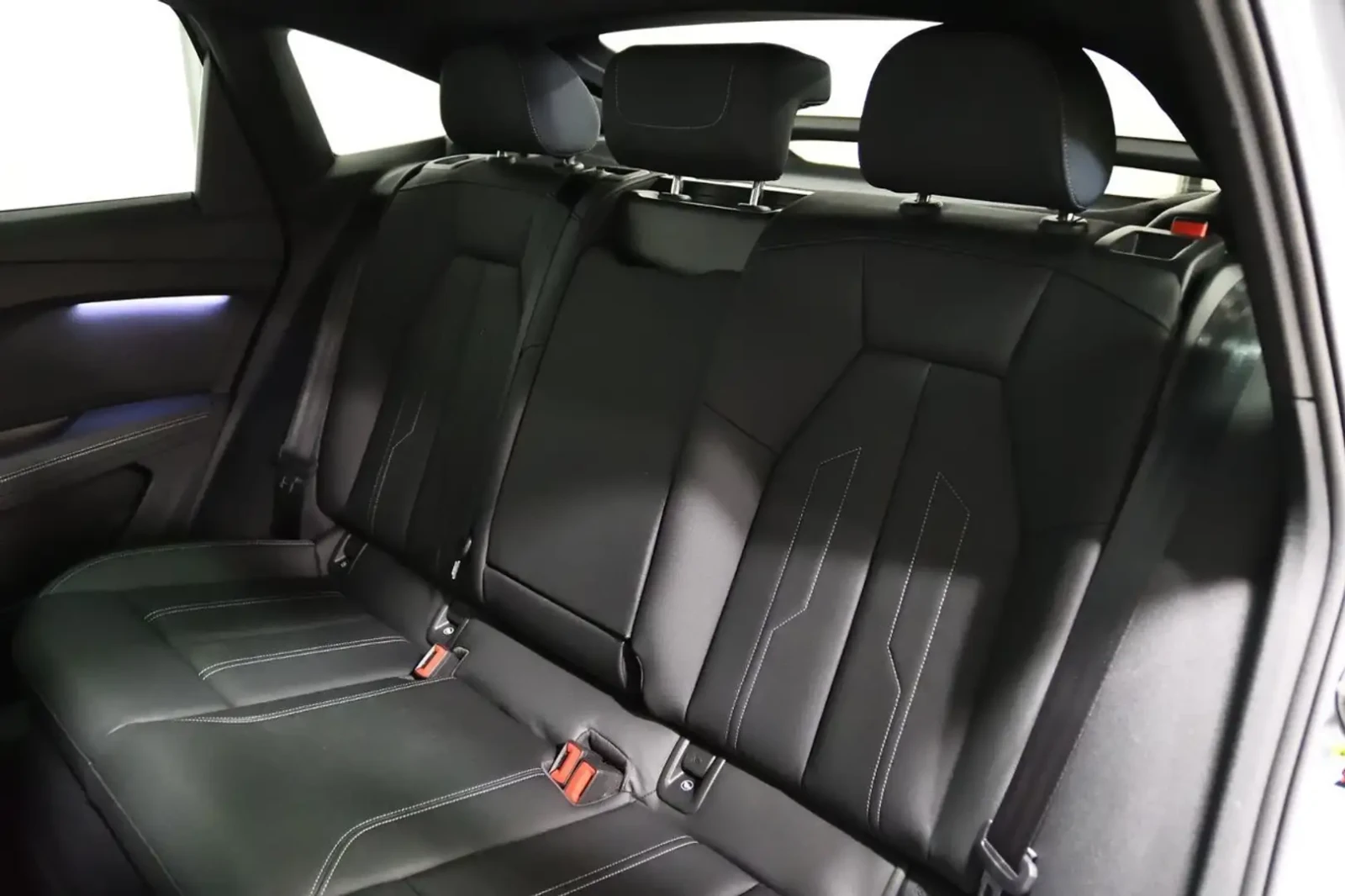 Audi Q4 e-tron Sportback Black optrics S-Line | Mobile.bg � ����������� 12