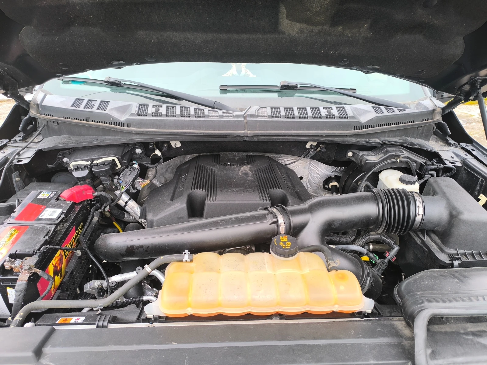 Ford F150 ФЕЙС ОБСЛУЖЕН ЛИЗИНГ ЛИФТ ПЕРФЕКТЕН СТАВА НА ГАЗ, снимка 11 - Автомобили и джипове - 54517227