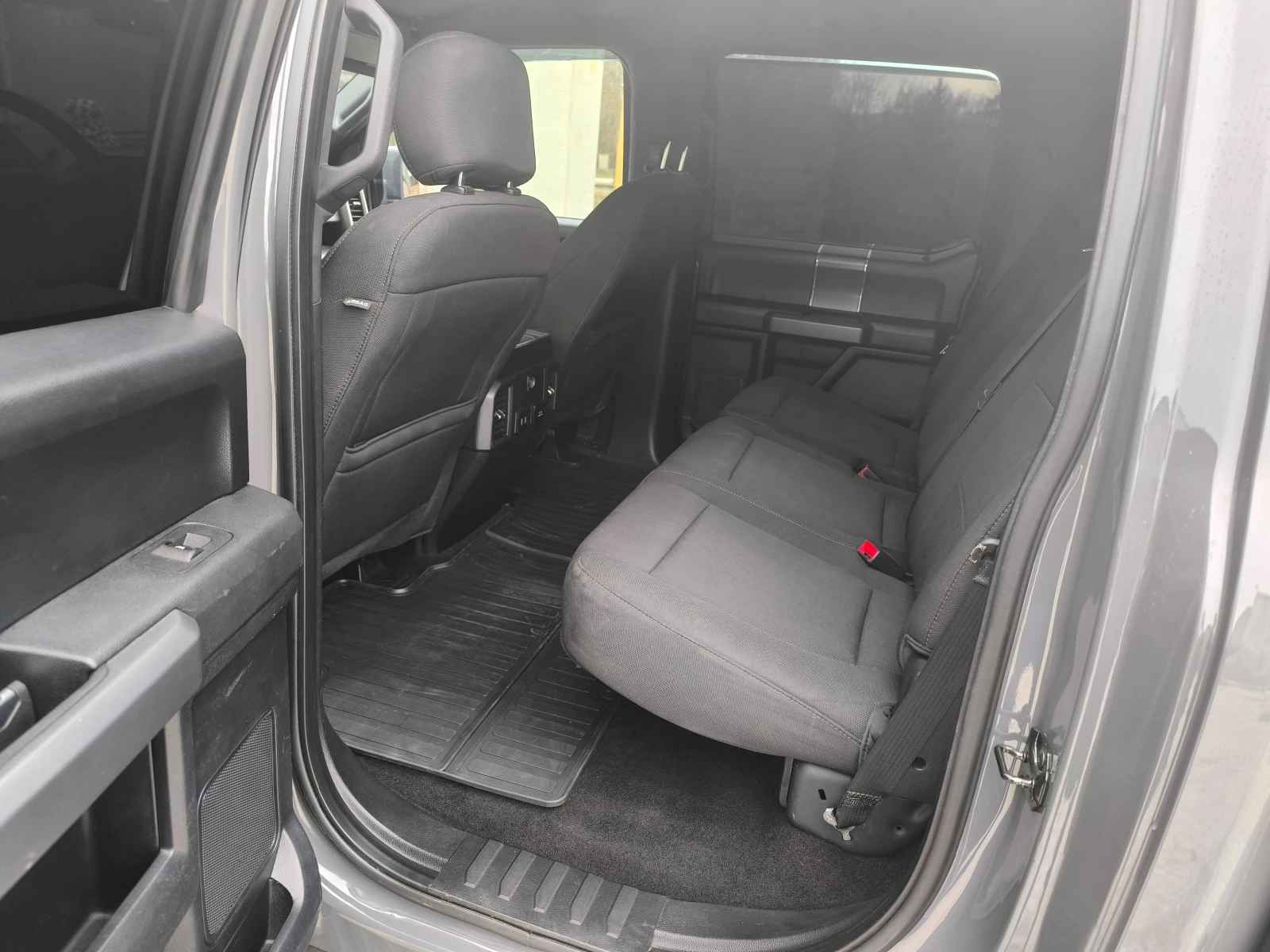 Ford F150 ФЕЙС ОБСЛУЖЕН ЛИЗИНГ ЛИФТ ПЕРФЕКТЕН СТАВА НА ГАЗ, снимка 16 - Автомобили и джипове - 54517227