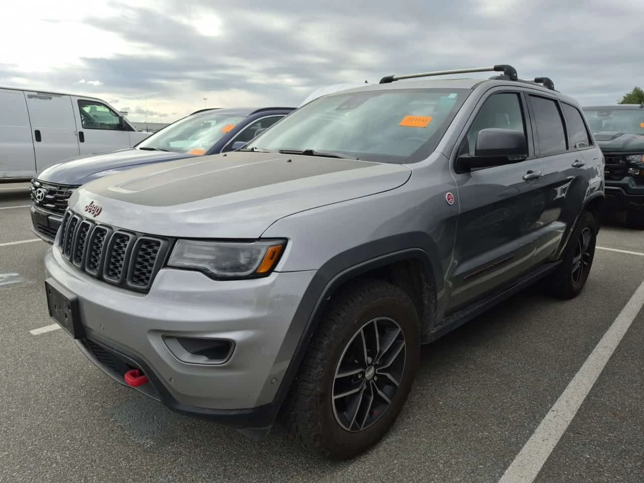 Jeep Grand cherokee TRAILHAWK/ДИСТРОНИК/ОБДУХ/ПАНО/ФИНАНСИРАНЕ 