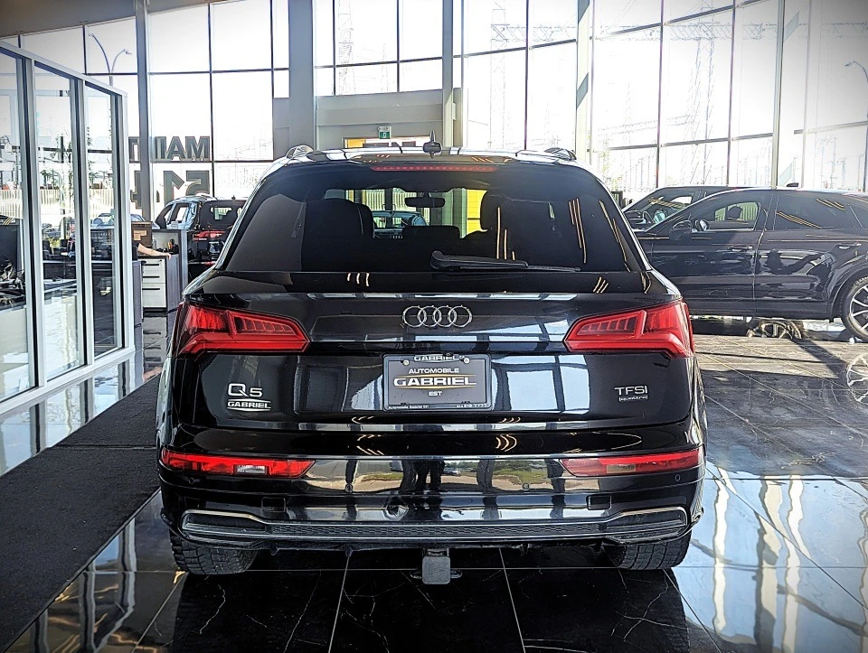 Audi Q5 2.0 TFSI quattro Technik| Panorama| BlindSpot| Cam, снимка 4 - Автомобили и джипове - 55153967