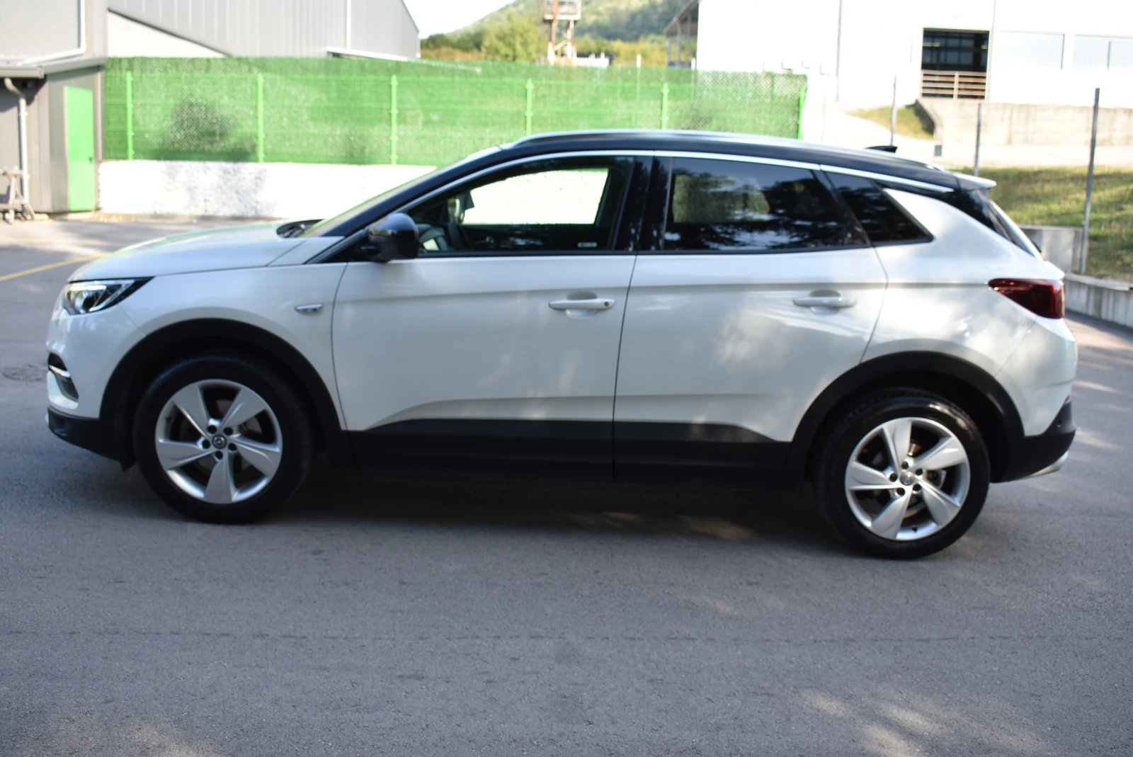 Opel Grandland X 1.5CDTI= ULTIMATE= LED= NAVI= KEYLESSGO= TOP!!!, снимка 3 - Автомобили и джипове - 55667798