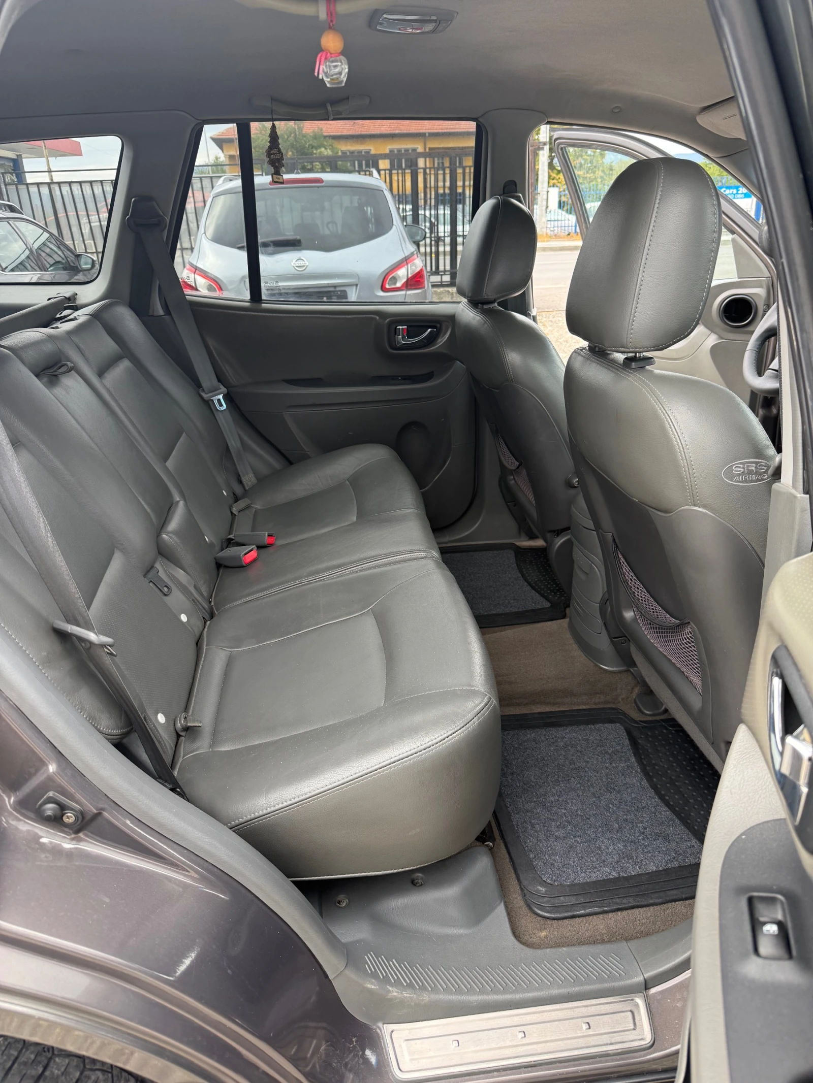 Hyundai Santa fe 2.0 CRDI, 4X4, AUTOMATIC, снимка 8 - Автомобили и джипове - 56149538