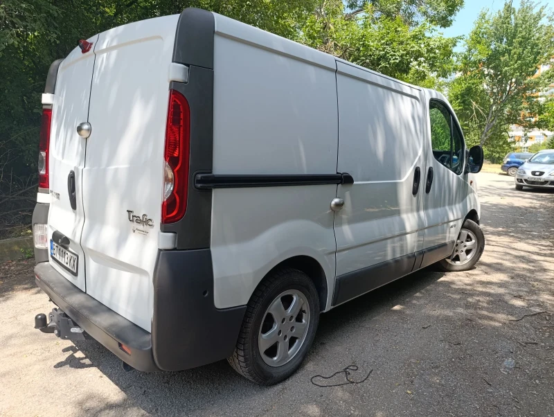 Renault Trafic 2.0 114, снимка 4 - Бусове и автобуси - 51562863