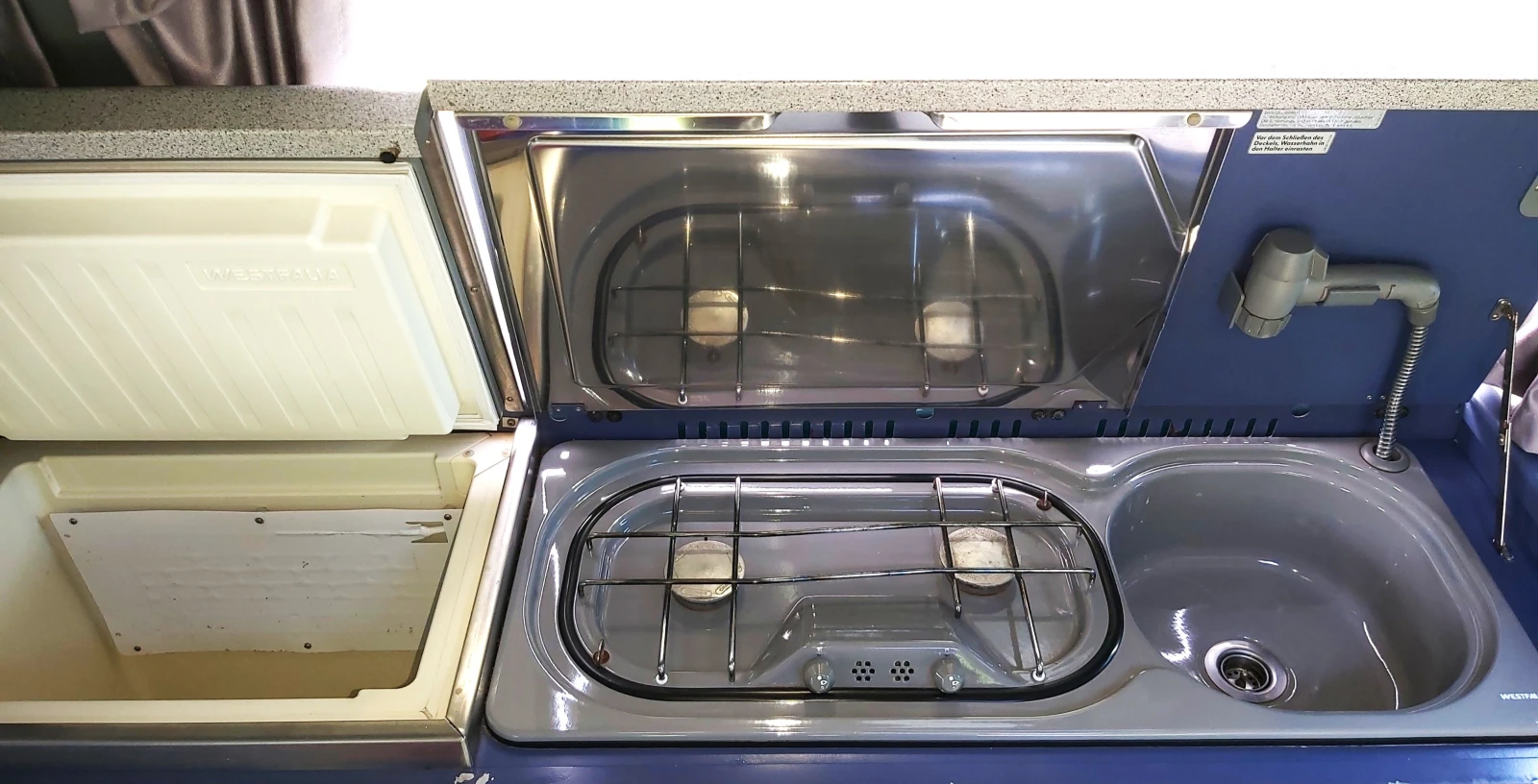Кемпер VW T4 California, снимка 11 - Каравани и кемпери - 55303390