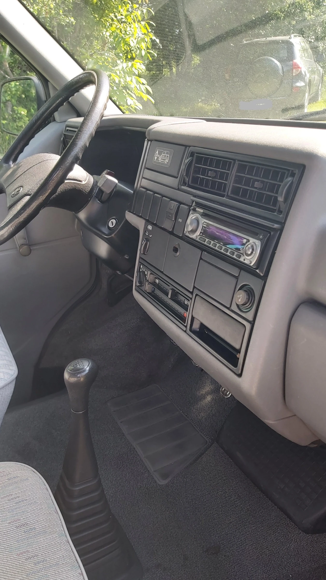 Кемпер VW T4 California, снимка 7 - Каравани и кемпери - 55303390