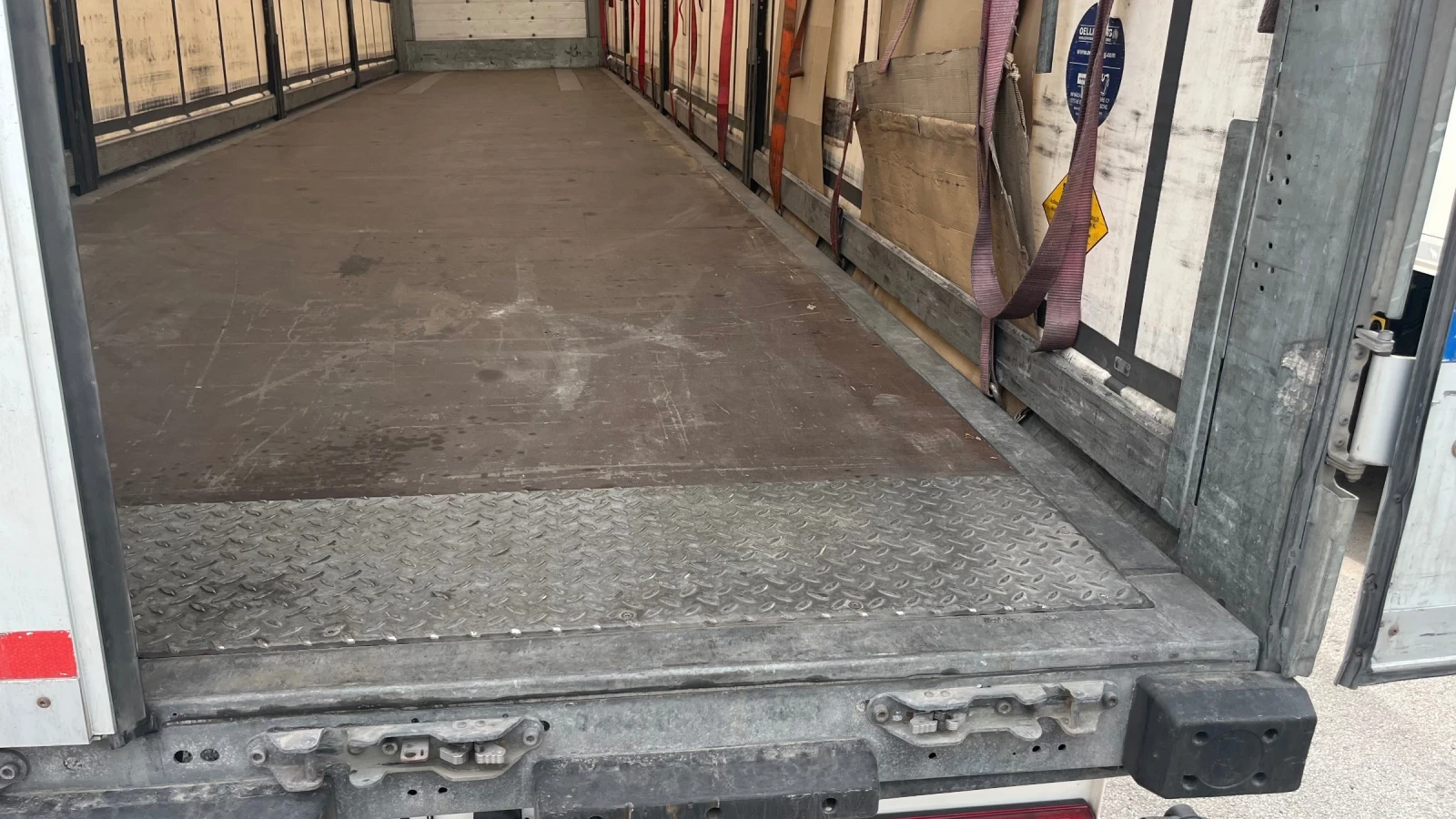  Schmitz | Mobile.bg   2