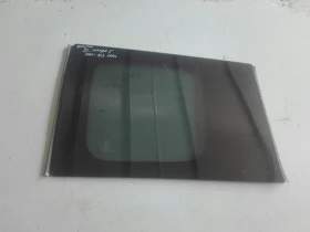 Стъкло задно ляво мазда 5