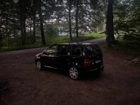 VW Touran 2.0 Tdi , снимка 6