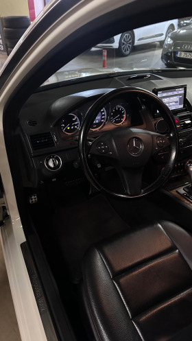 Mercedes-Benz C 300 AmgПакет-4matic-Подгрев-Шибедах-ПаметСед, снимка 8 - Автомобили и джипове - 44680343
