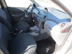 Toyota Yaris 1.3 VVT-I, снимка 12