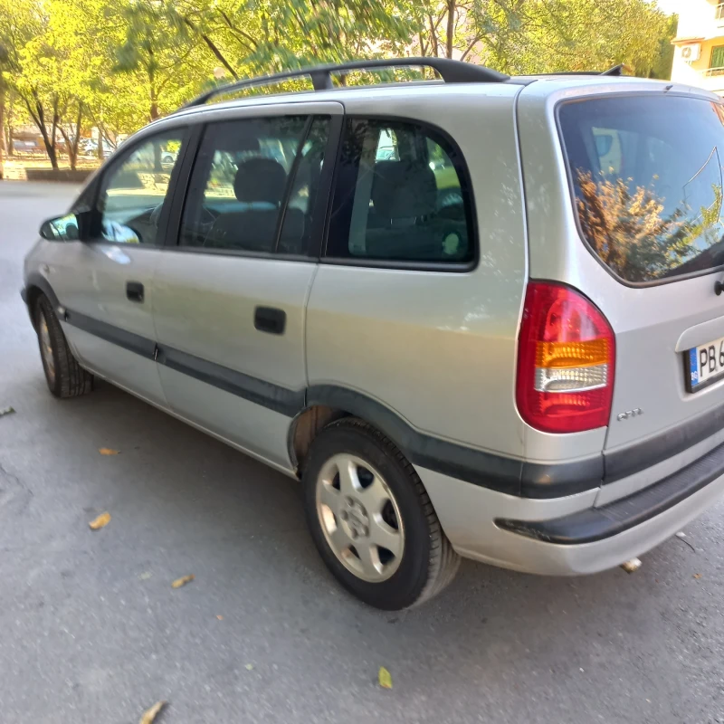 Opel Zafira, снимка 12 - Автомобили и джипове - 47621983