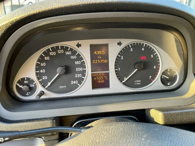 Mercedes-Benz B 200 2.0i, снимка 13 - Автомобили и джипове - 47654208