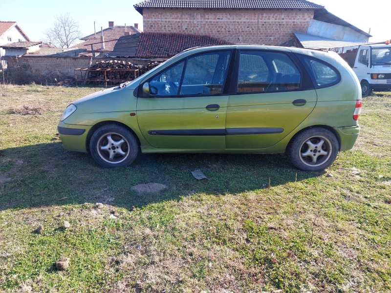 Renault Scenic 2.0 16v , снимка 2 - Автомобили и джипове - 49040557