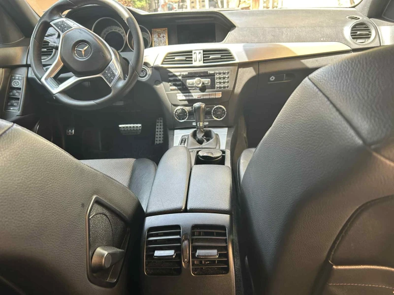 Mercedes-Benz C 220, снимка 7 - Автомобили и джипове - 52360063