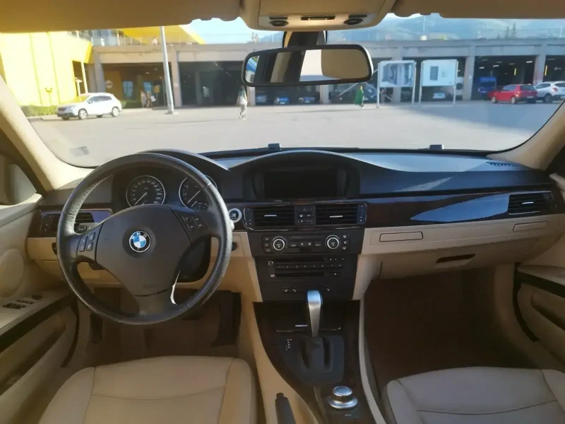 BMW 330 E90, снимка 12 - Автомобили и джипове - 51598522