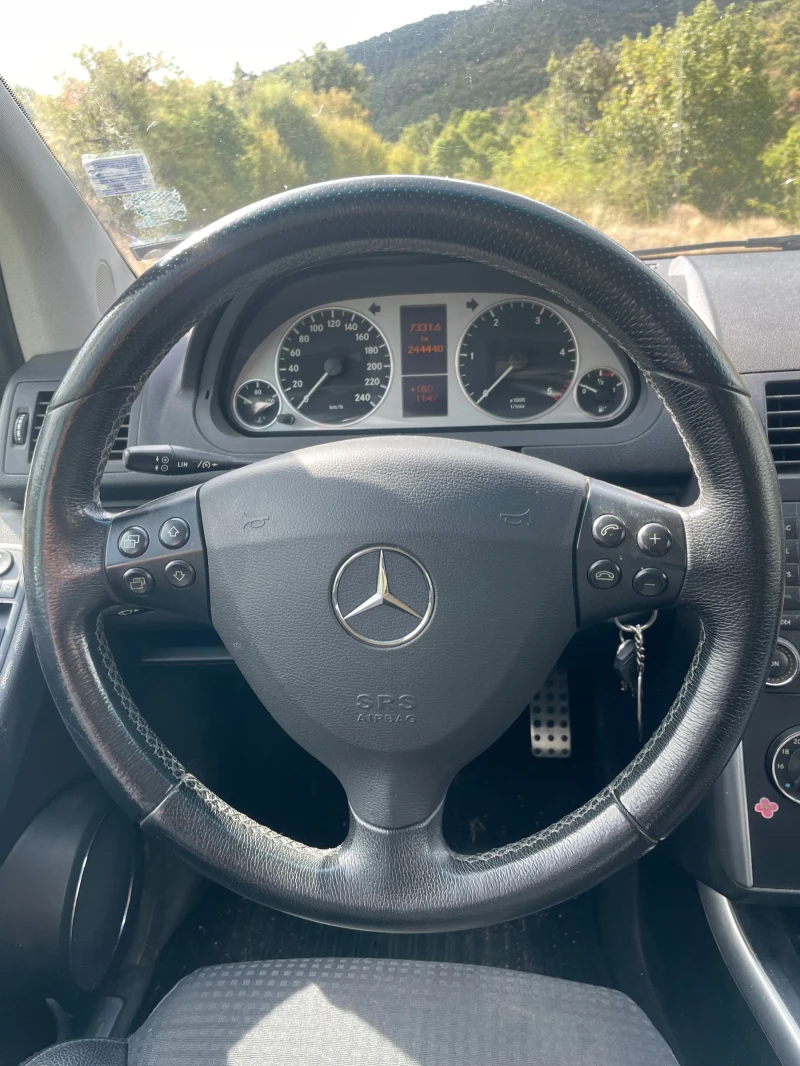 Mercedes-Benz A 180, снимка 11 - Автомобили и джипове - 51767359