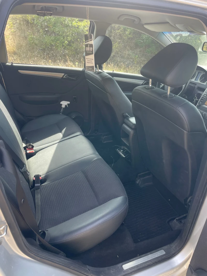 Mercedes-Benz A 180, снимка 15 - Автомобили и джипове - 51767359