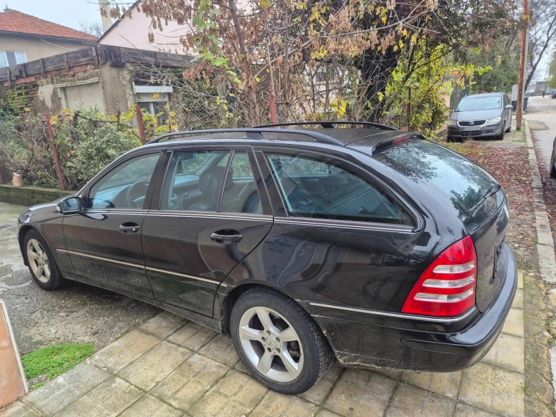 Mercedes-Benz C 220, снимка 5 - Автомобили и джипове - 52669194