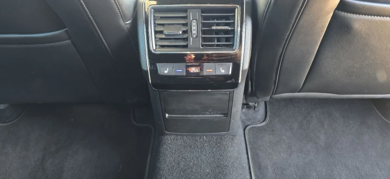 Skoda Superb 1.8 tsi L&K, снимка 7 - Автомобили и джипове - 52867001