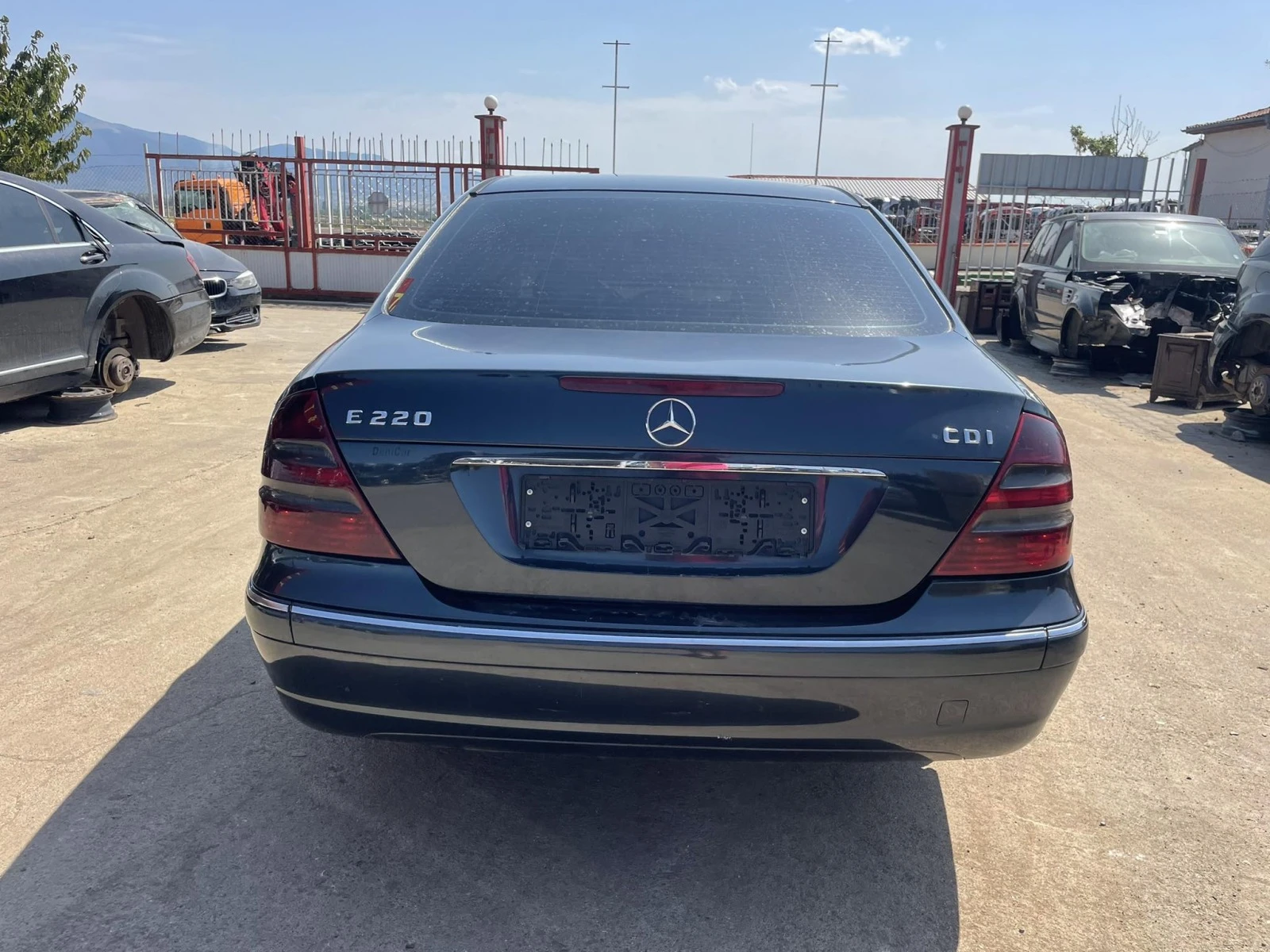 Mercedes-Benz E 220 2.2 - изображение 3