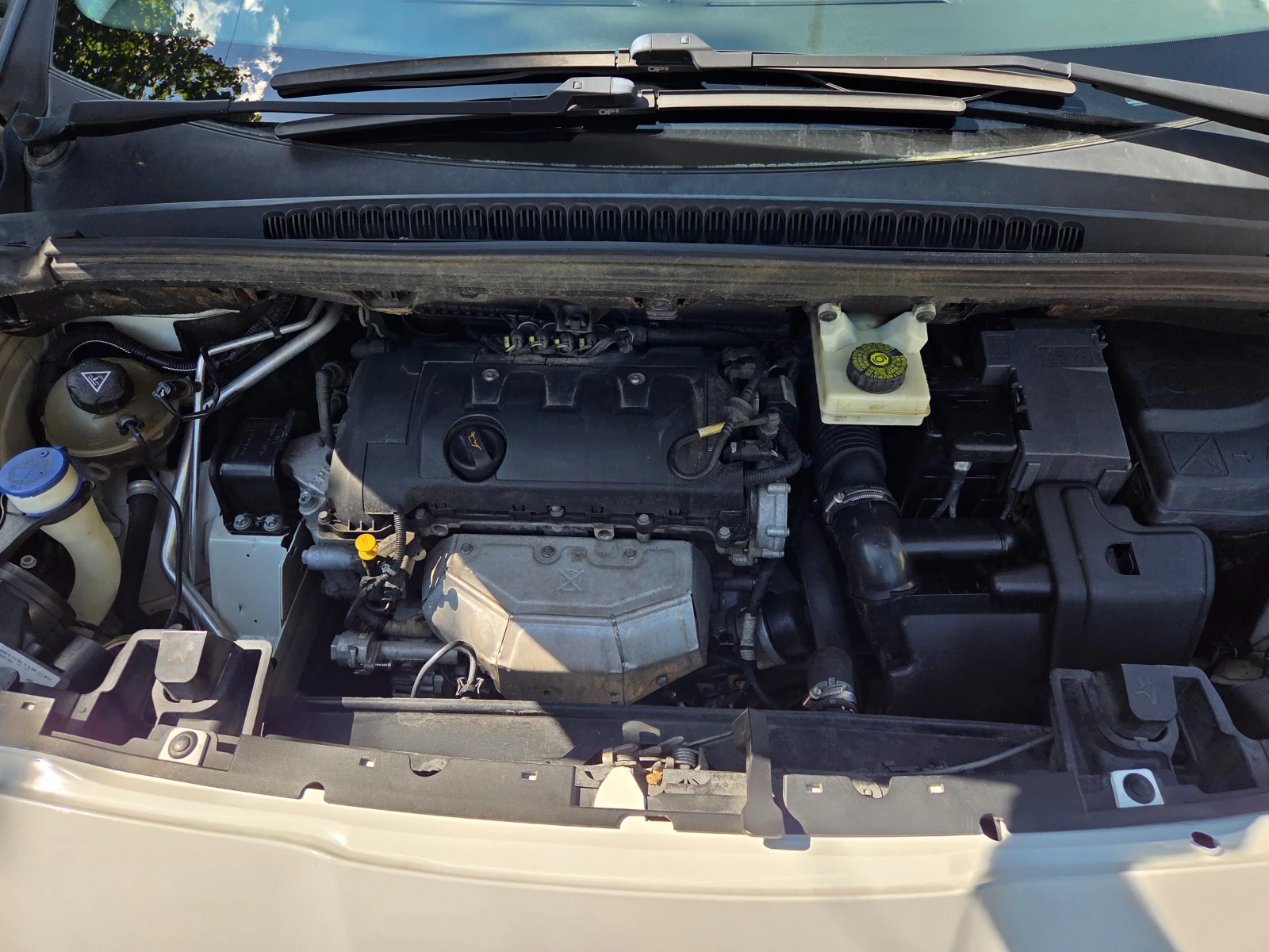 Peugeot 5008 1.6i Газов инж. ОТЛИЧНО | Mobile.bg — изображение 14
