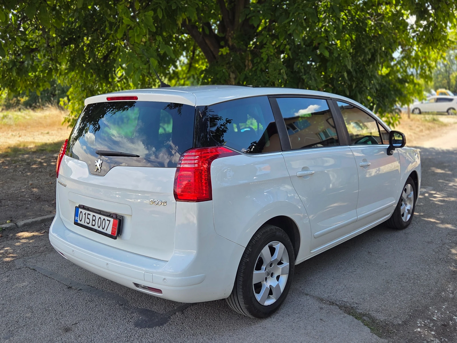 Peugeot 5008 1.6i Газов инж. ОТЛИЧНО - изображение 3