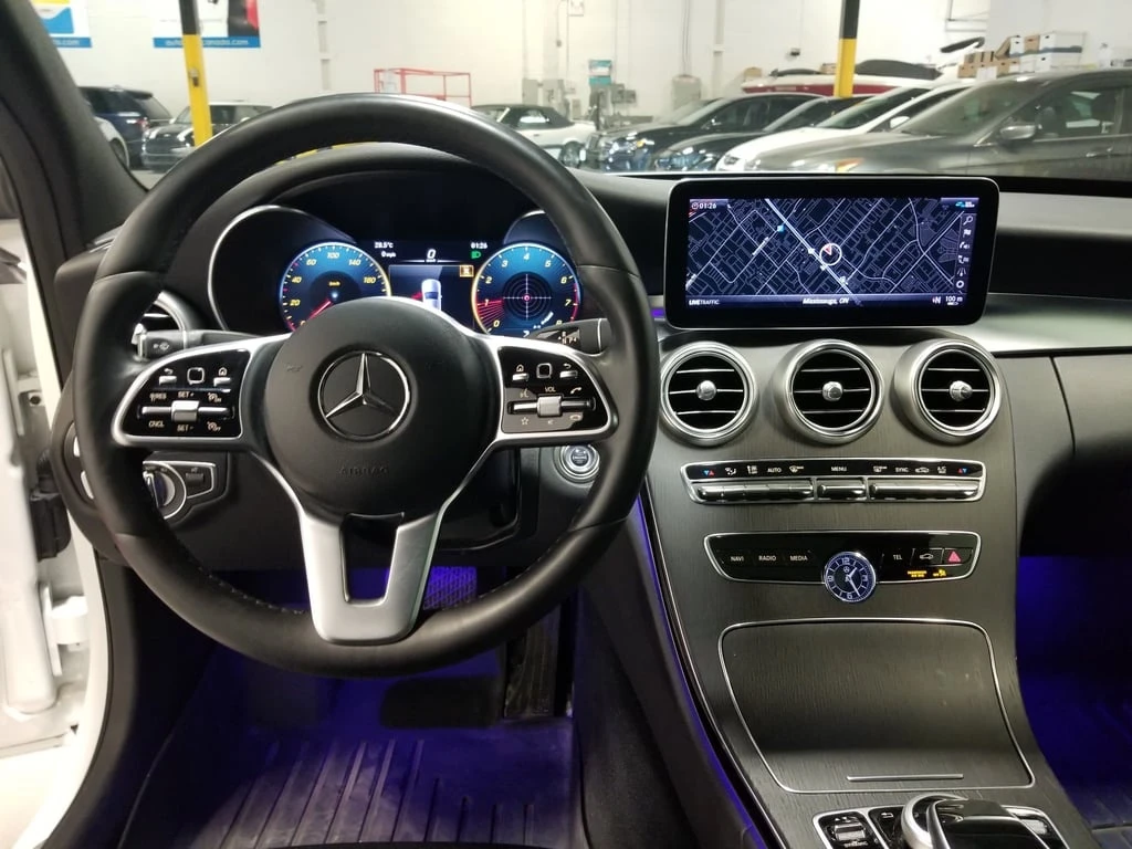 Mercedes-Benz C 300 * CARFAX * БЕЗ ПЪРВОНАЧАЛНА ВНОСКА - изображение 10