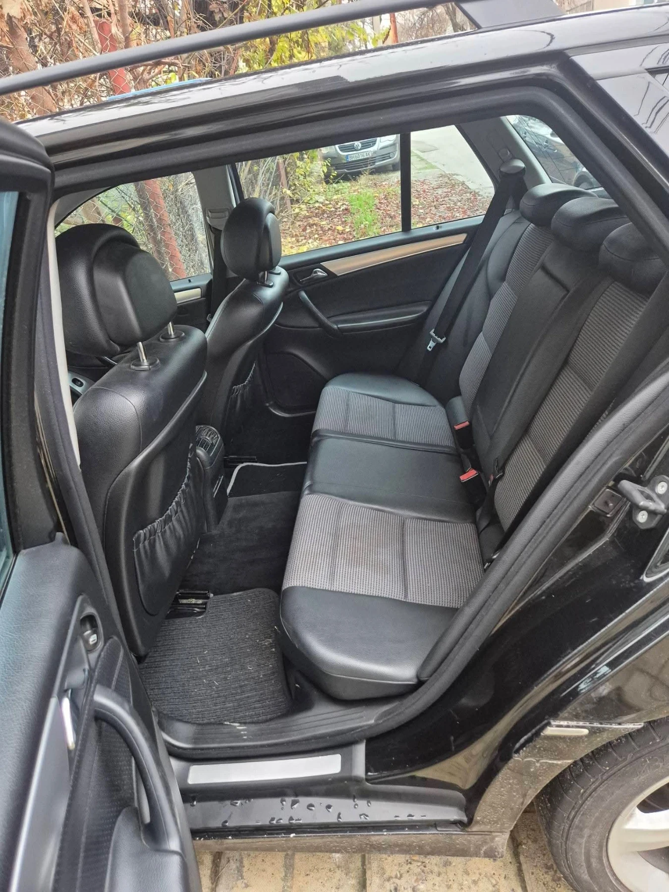 Mercedes-Benz C 220  - изображение 7