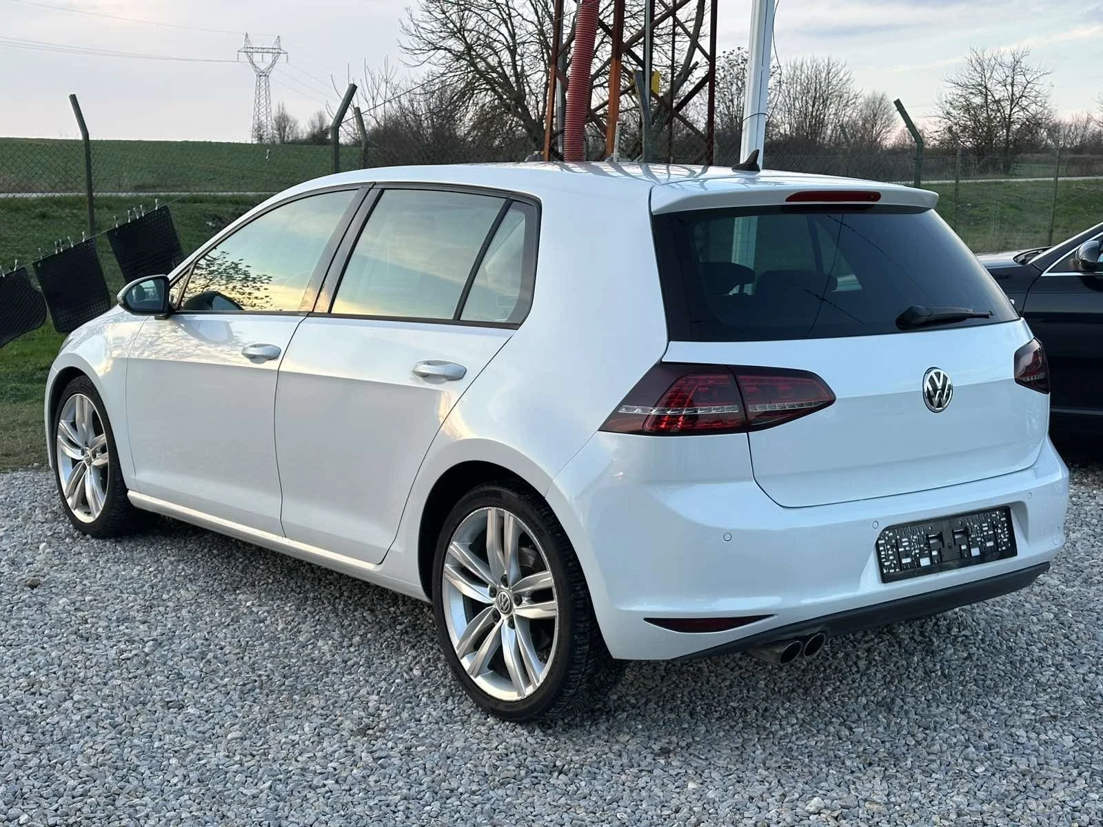 VW Golf 2.0TDI AVTOMATIK FULL - изображение 4