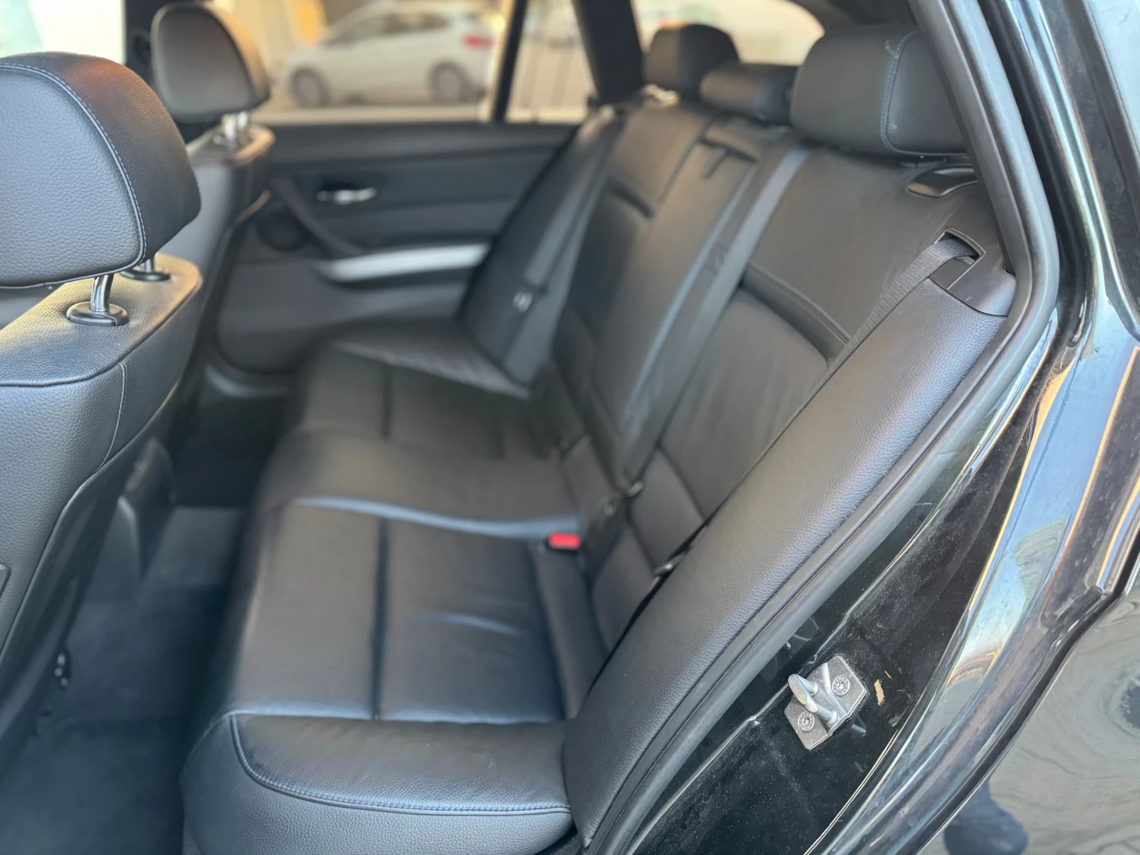 BMW 330 xd | Mobile.bg � ����������� 11