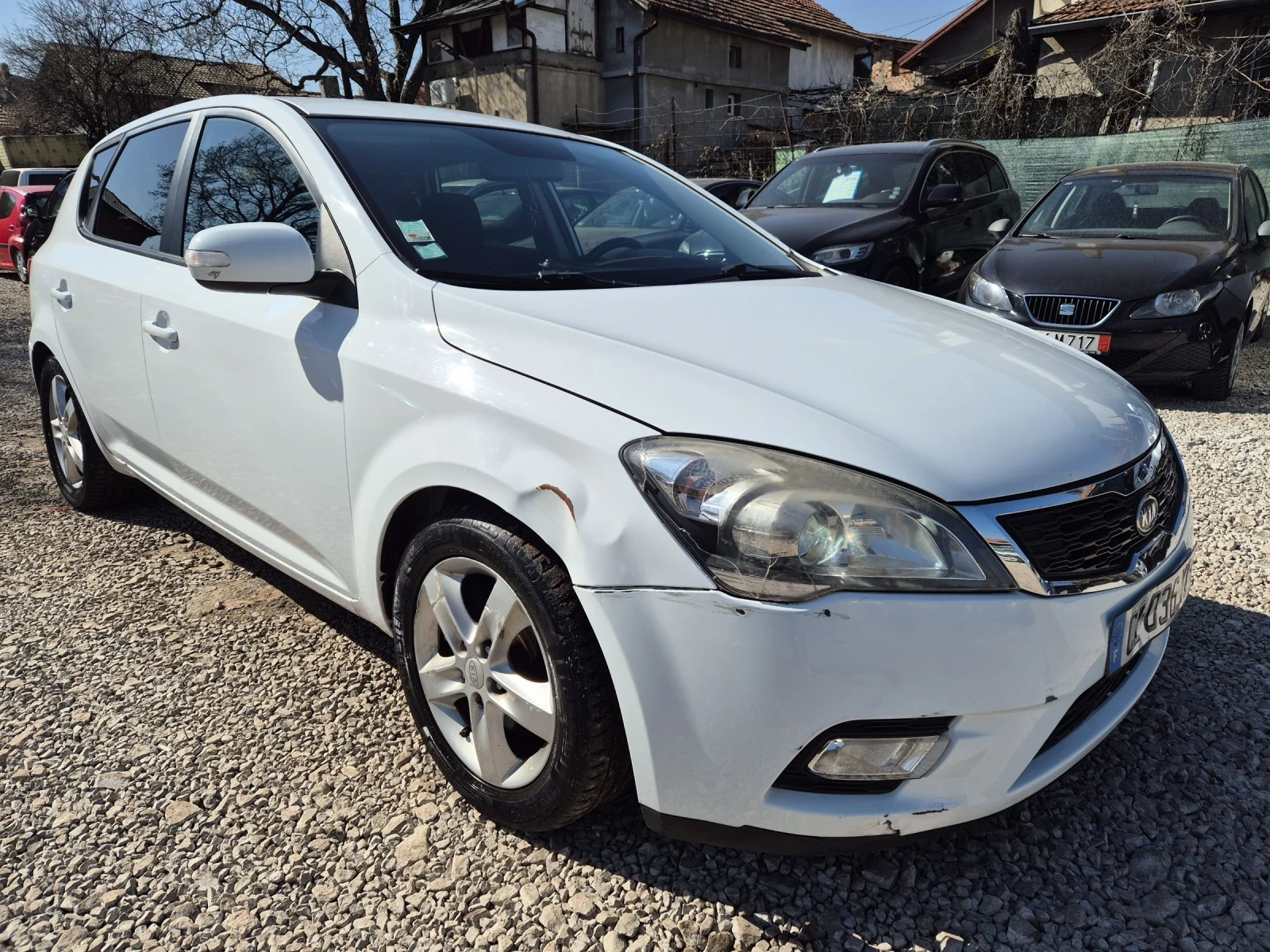 Kia Ceed 1.6D 90кс ХЕЧБЕК!!!, снимка 3 - Автомобили и джипове - 53904738