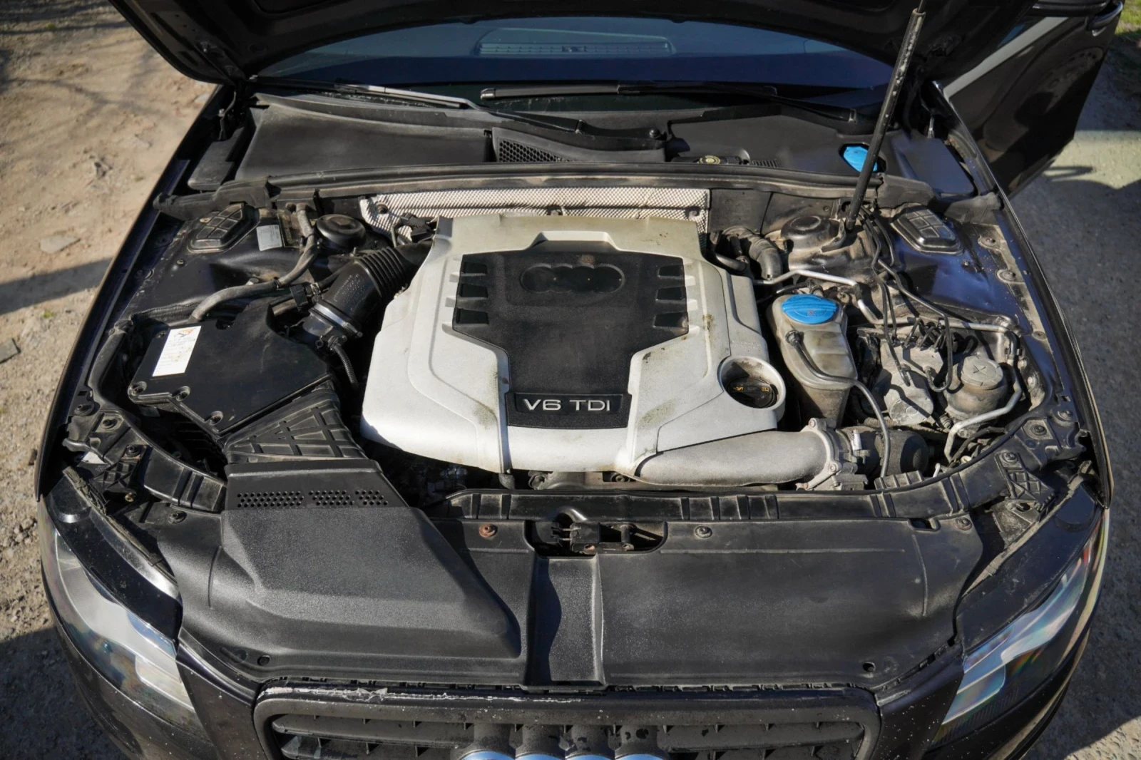 Audi A4 V6 TDI RECARO XENON AVTOMAT NAVI, снимка 13 - Автомобили и джипове - 53826548