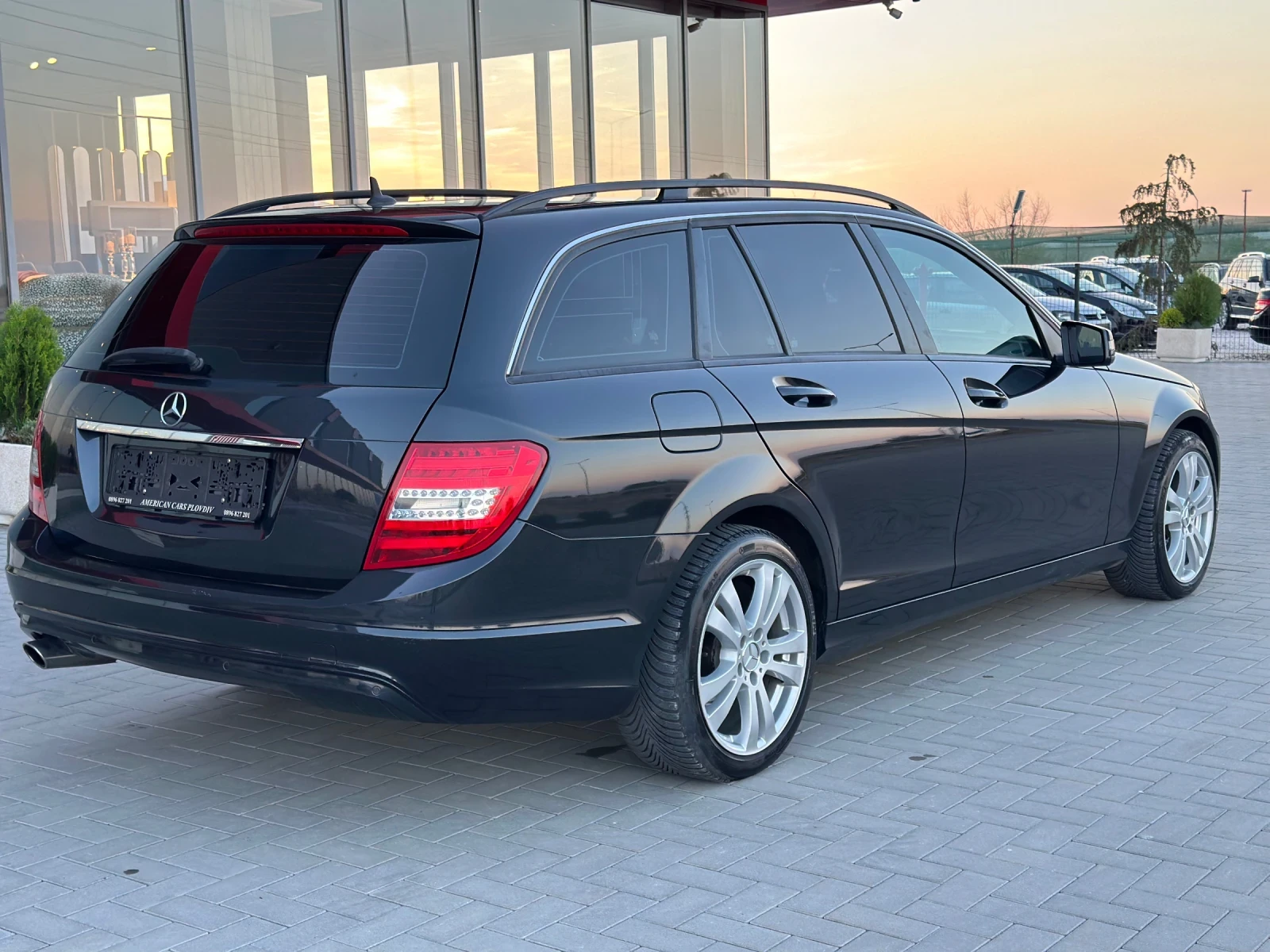 Mercedes-Benz C 220 Автомат , снимка 6 - Автомобили и джипове - 53918678