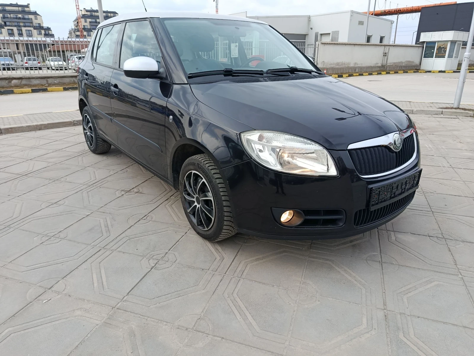 Skoda Fabia 1.2 бензин, снимка 7 - Автомобили и джипове - 53925738