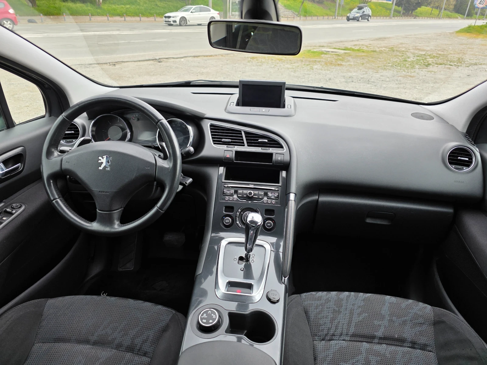 Peugeot 3008 1.6 HDI AUTOMAT , снимка 11 - Автомобили и джипове - 54163736