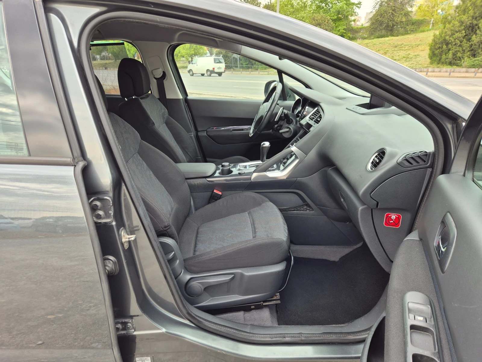 Peugeot 3008 1.6 HDI AUTOMAT , снимка 9 - Автомобили и джипове - 54163736