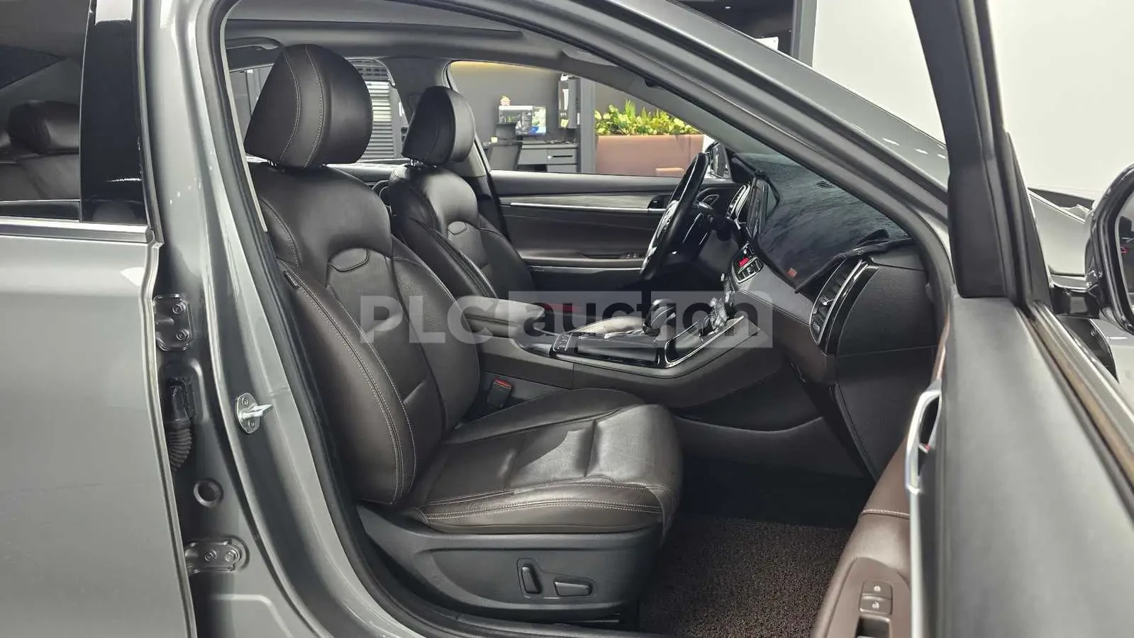 Hyundai Grandeur, снимка 10 - Автомобили и джипове - 54231110